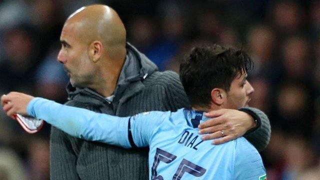 球员迅速上 球员迅速上